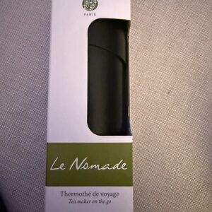Nomad Black Travel Tea Maker